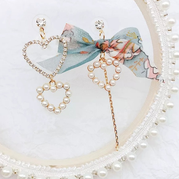 Jewelry - 🍒NEW🍒 HANDMADE ONCE UPON A DREAM EARRINGS